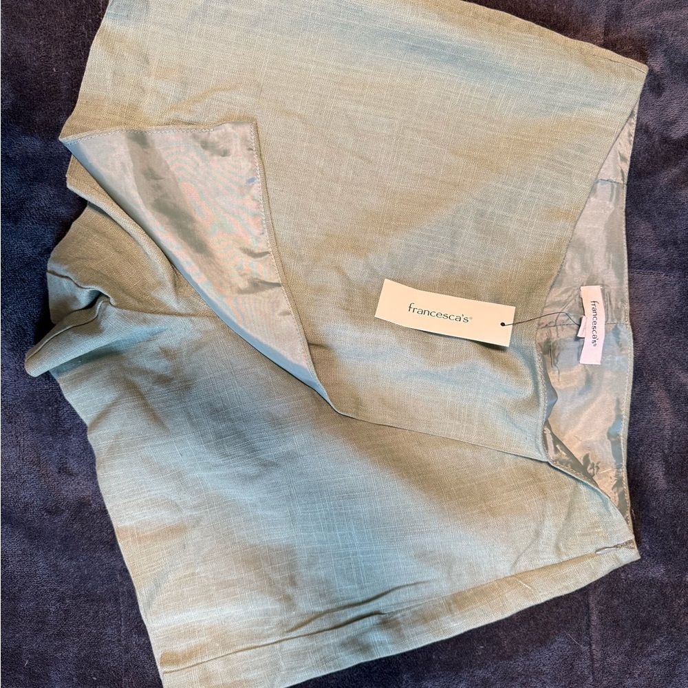 Francesca's Collections Light Green Women's Bermudas